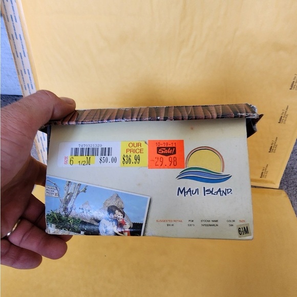 Maui Island Sz 6.5M Women’s Slip On Loafer Shoes Brown Tan Color - Picture 5 of 7